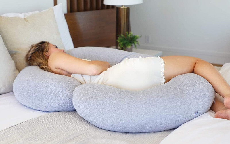 Poduszka do spania w ciąży - jaką wybrać?